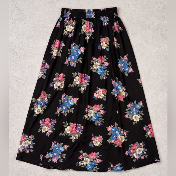 Vintage Dresses & Skirts - Vintage Floral midi maxi skirt.  Elastic at back of skirt- fitted at front. M